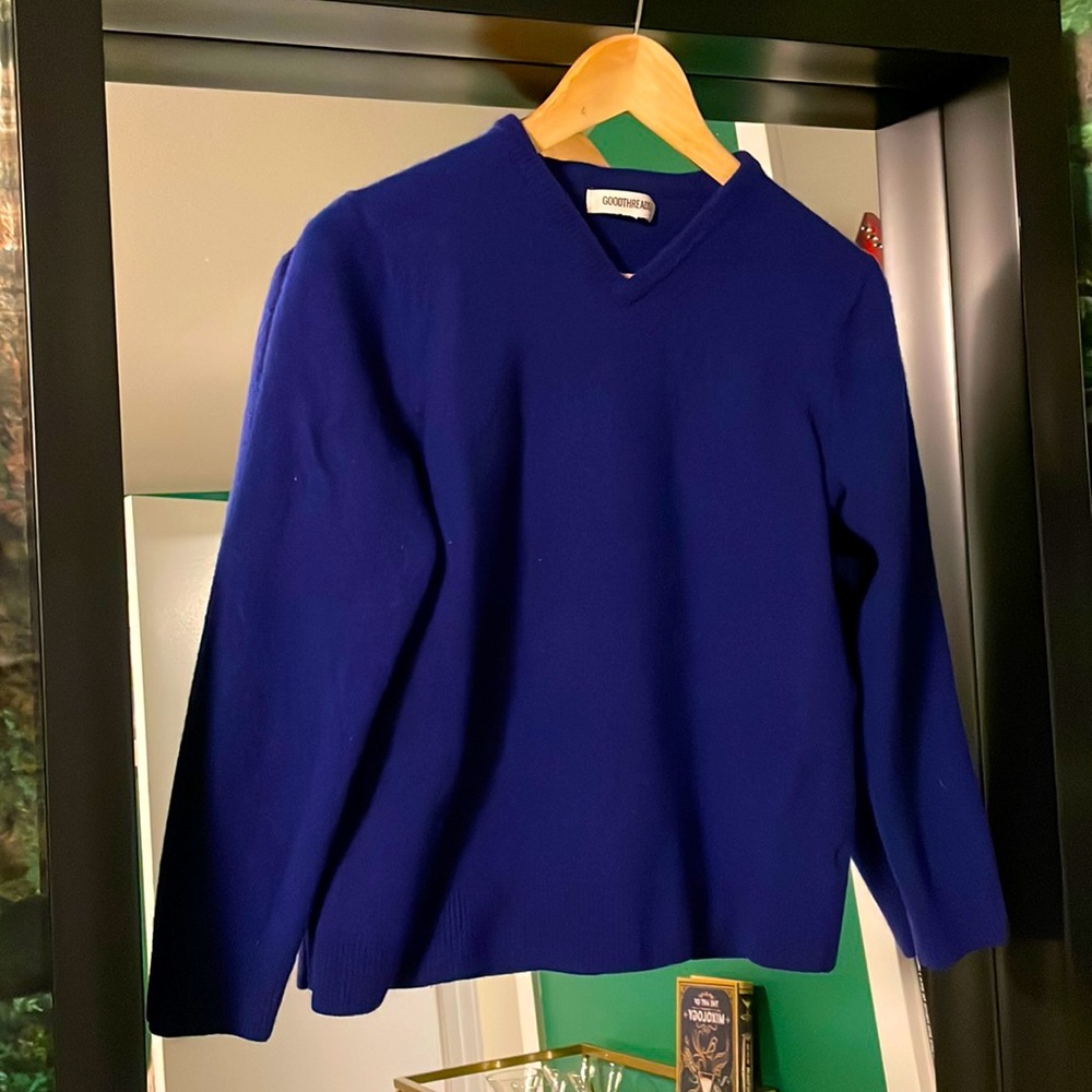 Warm and cozy 100% lambs wool sweater